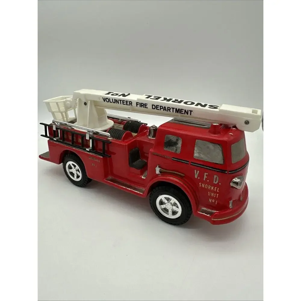 Pacesetter Decanter Vintage Snorkel Unit No. 1 Fire Engine. #840 Of 2400